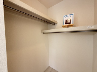 【収納】 | 那覇市宮城（全4棟）1号棟 | 1号棟　洋室7.12帖＋WIC付き♪