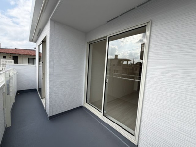 【バルコニー】 | 那覇市宮城（全4棟）1号棟 | 1号棟　ワイドバルコニー♪