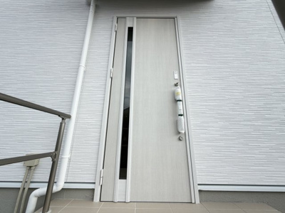 【玄関】 | 那覇市宮城（全4棟）1号棟 | 1号棟　スマートキー付き♪