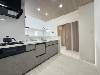 【キッチン】 | 那覇市宮城（全4棟）1号棟 | 1号棟　ビルトイン食洗機付き♪