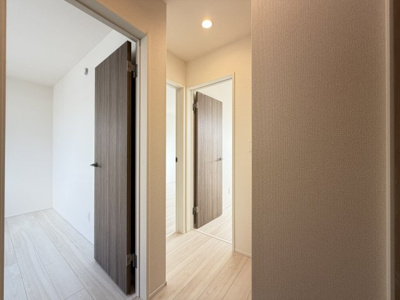 【内装】 | 那覇市宮城（全4棟）1号棟 | 1号棟　2階ホール♪