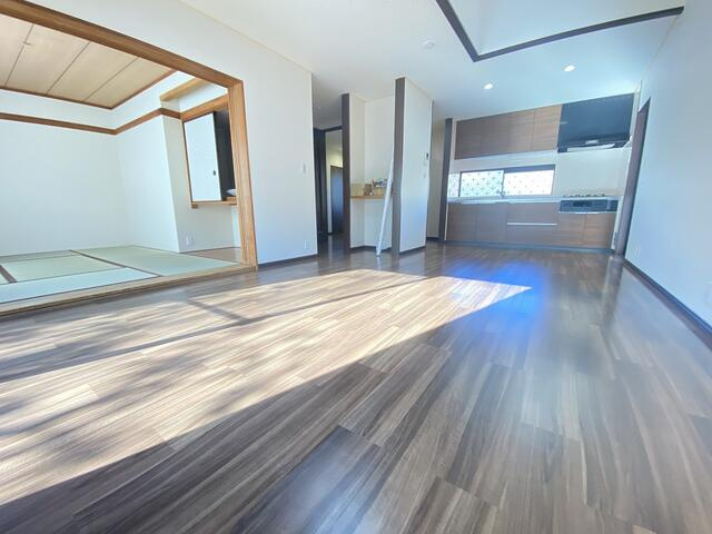 フォーシーズン２Ｃの居間・リビング