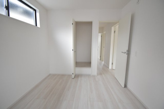 【洋室】 | 下荒田4丁目　新築戸建　2 | 洋室5.2帖