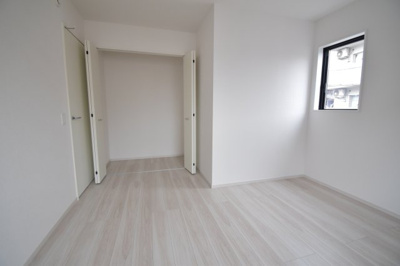 【洋室】 | 下荒田4丁目　新築戸建　2 | 洋室6.6帖