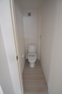 【トイレ】 | 下荒田4丁目　新築戸建　2 | 2Fトイレ