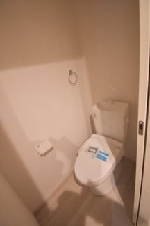 【トイレ】 | 下荒田4丁目　新築戸建　2 | 1Fトイレ