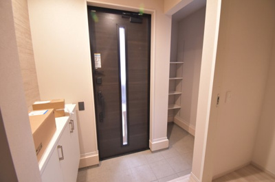 【玄関】 | 下荒田4丁目　新築戸建　2