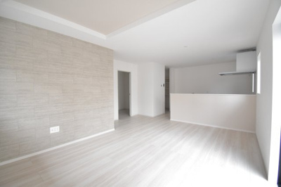 【居間・リビング】 | 下荒田4丁目　新築戸建　2