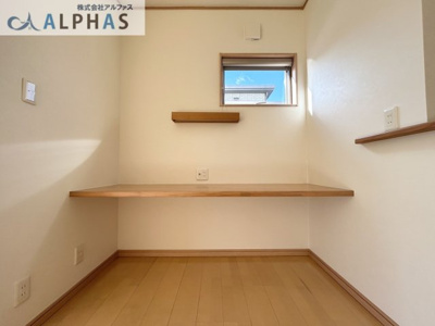 【居間・リビング】 | 加古川市東神吉町西井ノ口  一戸建て | ◆多目的に使えるカウンター♪