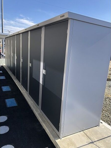 シャンペトル向中野