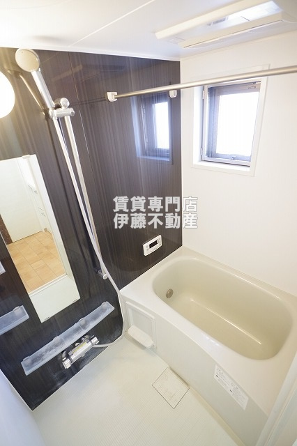 RIVO浅間町の浴室