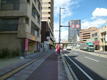 大手町5丁目の前面道路含む現地写真