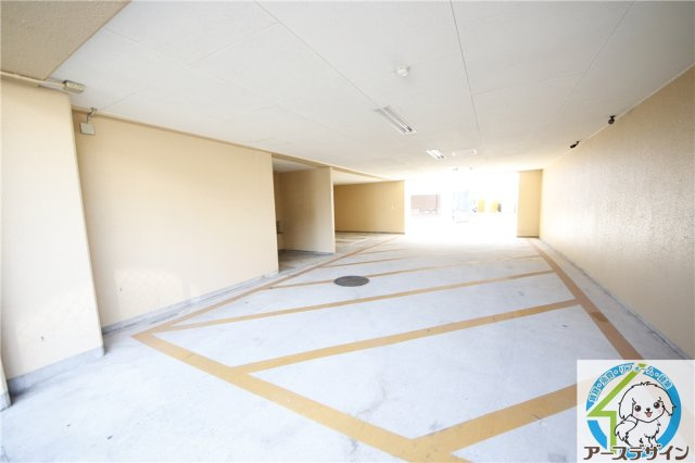 カンパーナ明石の駐車場