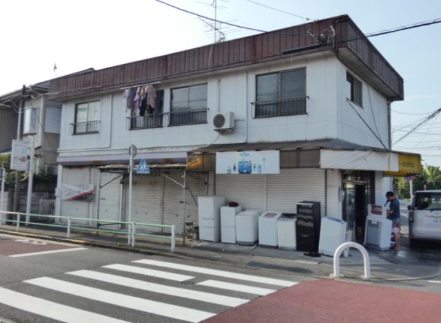コーポレモンの外観