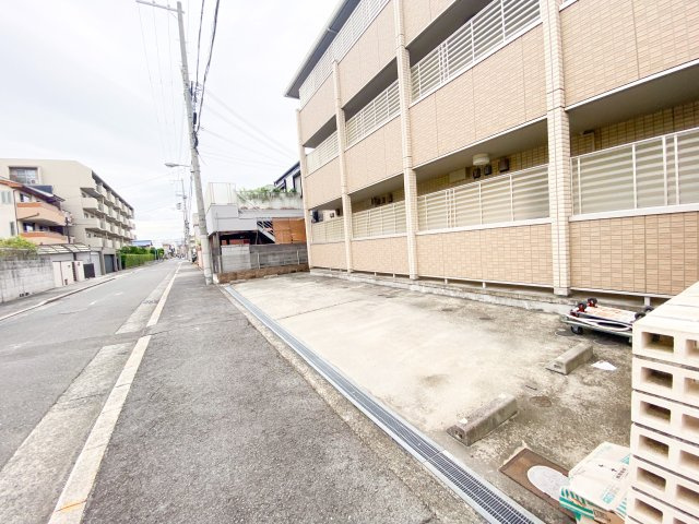 ハーティソフィアの駐車場