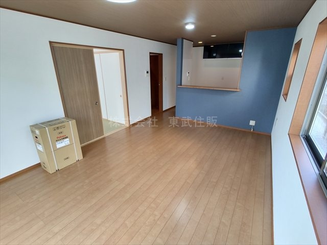 【居間・リビング】 | 日高市女影 | ゆったり過ごせる16.0帖のリビングです