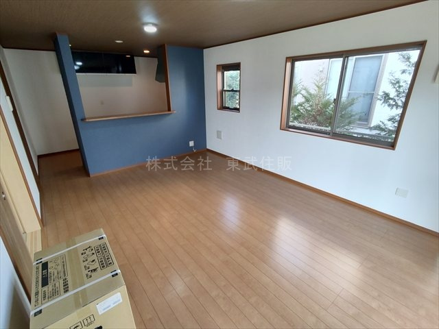 【居間・リビング】 | 日高市女影 | 使いやすい居間です