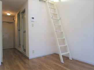 【居間・リビング】 | 国立ファニー