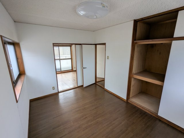 和歌山市神前・中古戸建・54733の洋室