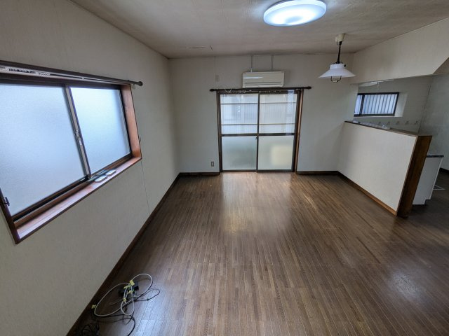 和歌山市神前・中古戸建・54733の居間・リビング