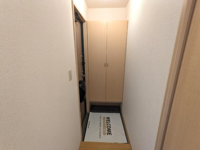 ハイム上野町　ＣＤＥの玄関