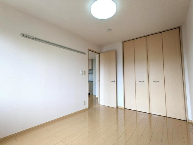 ハイム上野町　ＣＤＥの洋室