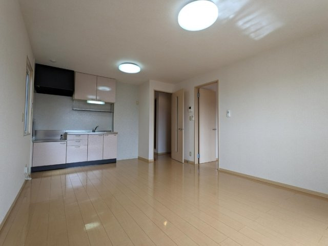 ハイム上野町　ＣＤＥの居間・リビング