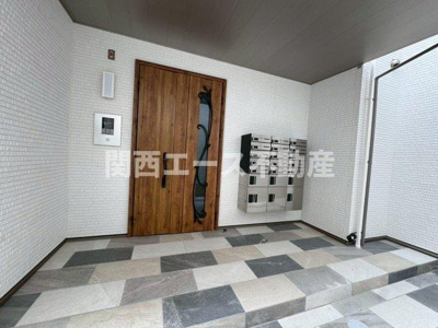 【エントランス】 | フォレストクリエオーレ枚岡弐番館