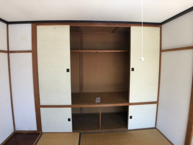 貝塚1丁目14番7号借家の収納