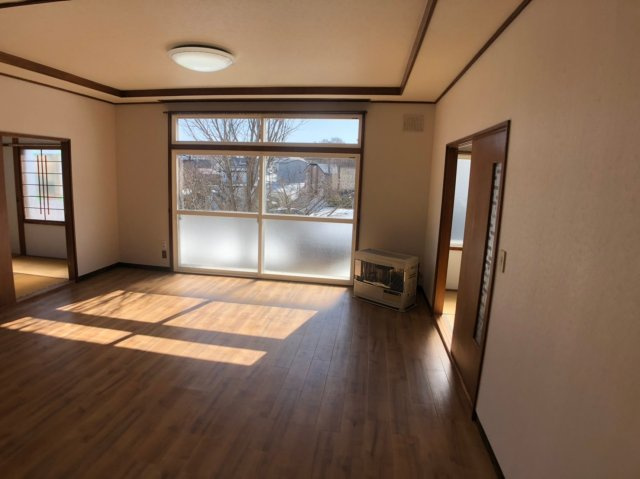 貝塚1丁目14番7号借家の居間・リビング