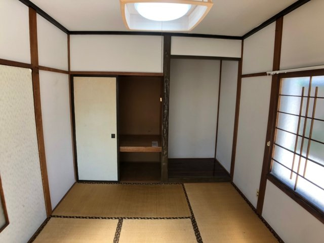 貝塚1丁目14番7号借家の内装