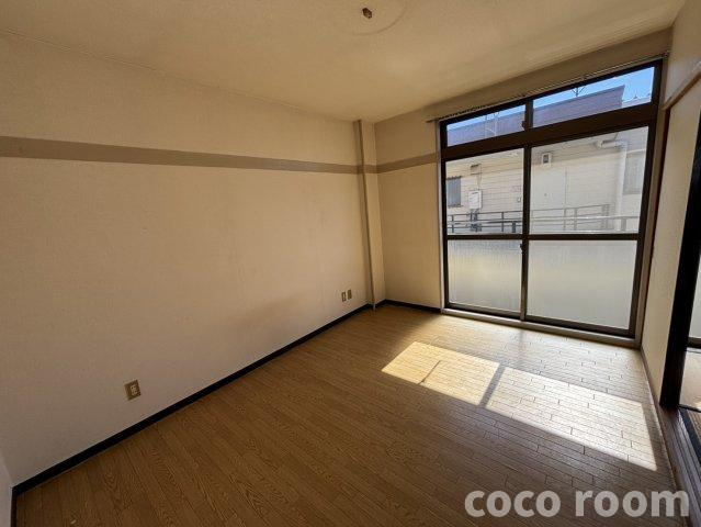 ハイツJUN A棟の居間・リビング