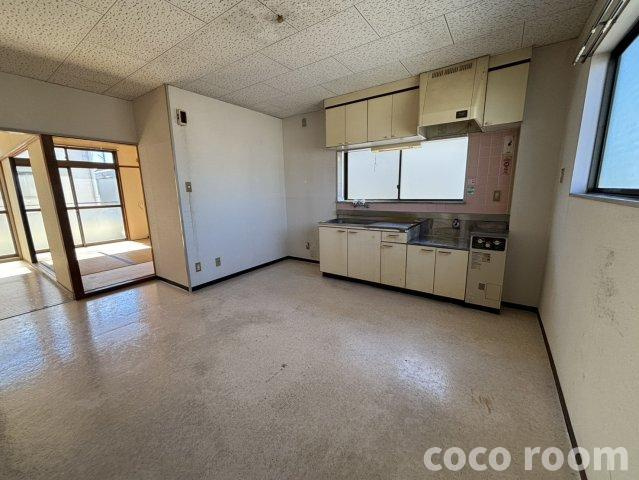 ハイツJUN A棟の居間・リビング