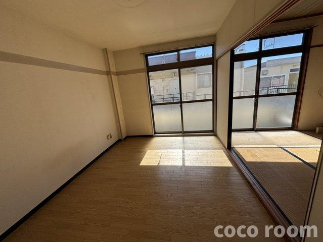 ハイツJUN A棟の居間・リビング