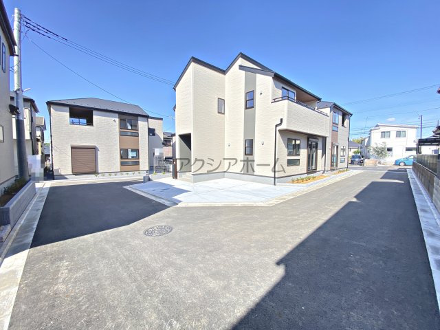所沢市上新井1丁目・全6棟　新築一戸建　5号棟　の前面道路含む現地写真