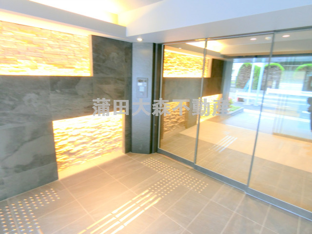 メイクス池上LUCEのエントランス