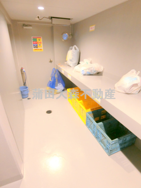 メイクス池上LUCEのその他共用部分|曜日時間関係なくゴミ出し可能な敷地内ゴミ捨て場！