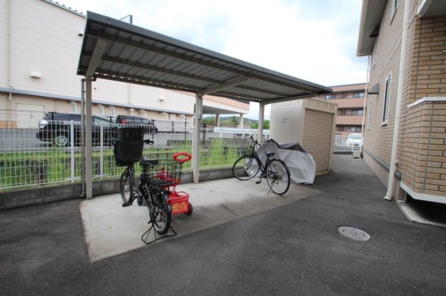 プレジオ六番館