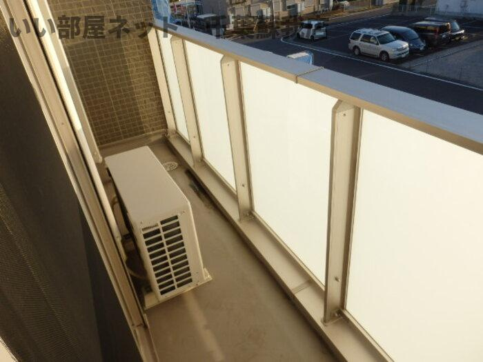 デュナミスのバルコニー|お洗濯にも便利なバルコニー付き