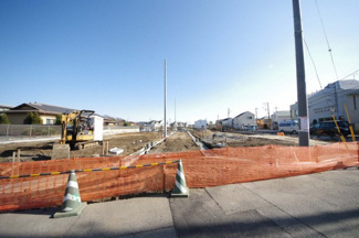 【前面道路含む現地写真】