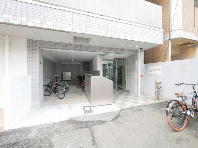 カルム四天王寺のエントランス