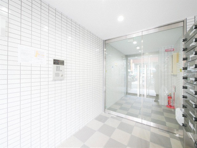 カルム四天王寺のロビー