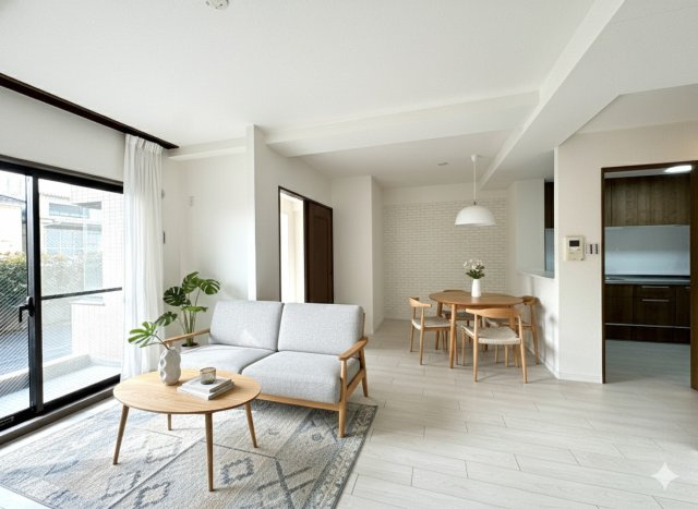 ロイヤルシャトー高丘東