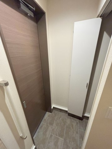 ルピナスの玄関
