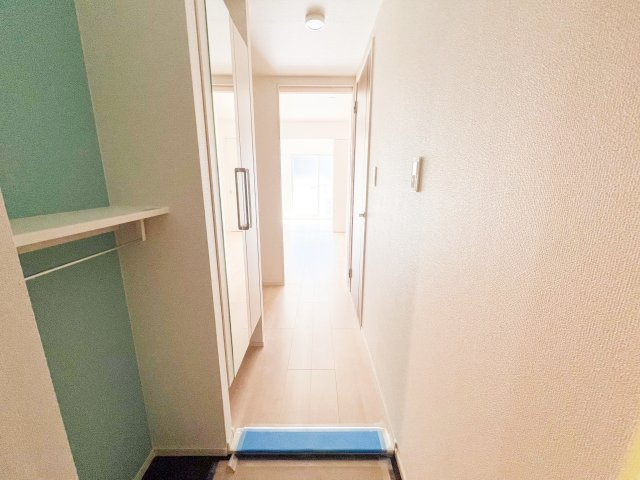 リアライズ長居公園通の玄関
