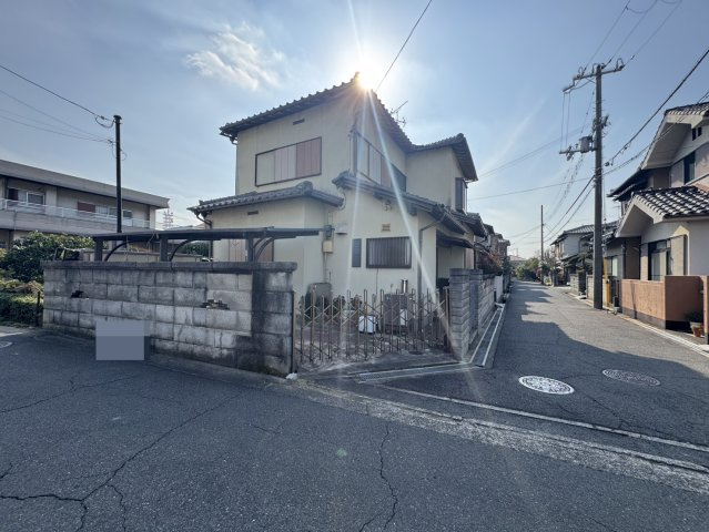 岸和田市畑町3丁目　中古戸建の前面道路含む現地写真