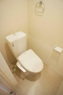 【トイレ】 | ポラリス中村橋 | 温水洗浄便座。