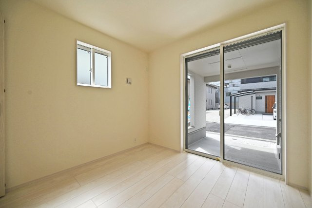 尼崎市稲葉荘1丁目新築一戸建て│3SLDK+駐車1台可（ビルトインガレージ）の収納|-納戸4.5帖(1F)-