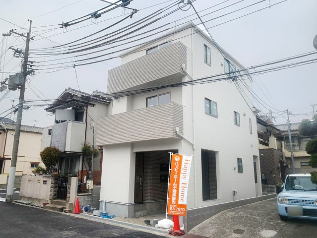 尼崎市稲葉荘1丁目新築一戸建て│3SLDK+駐車1台可（ビルトインガレージ）