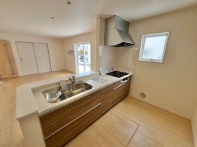 【キッチン】 | 紫波町中島字前郷 | 床下収納、浄水器付き